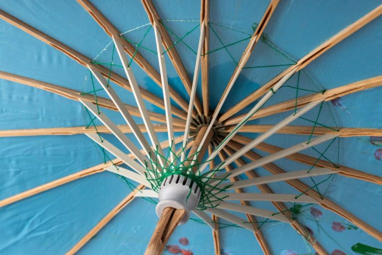 ¿Cómo se hace la lona de los toldos?